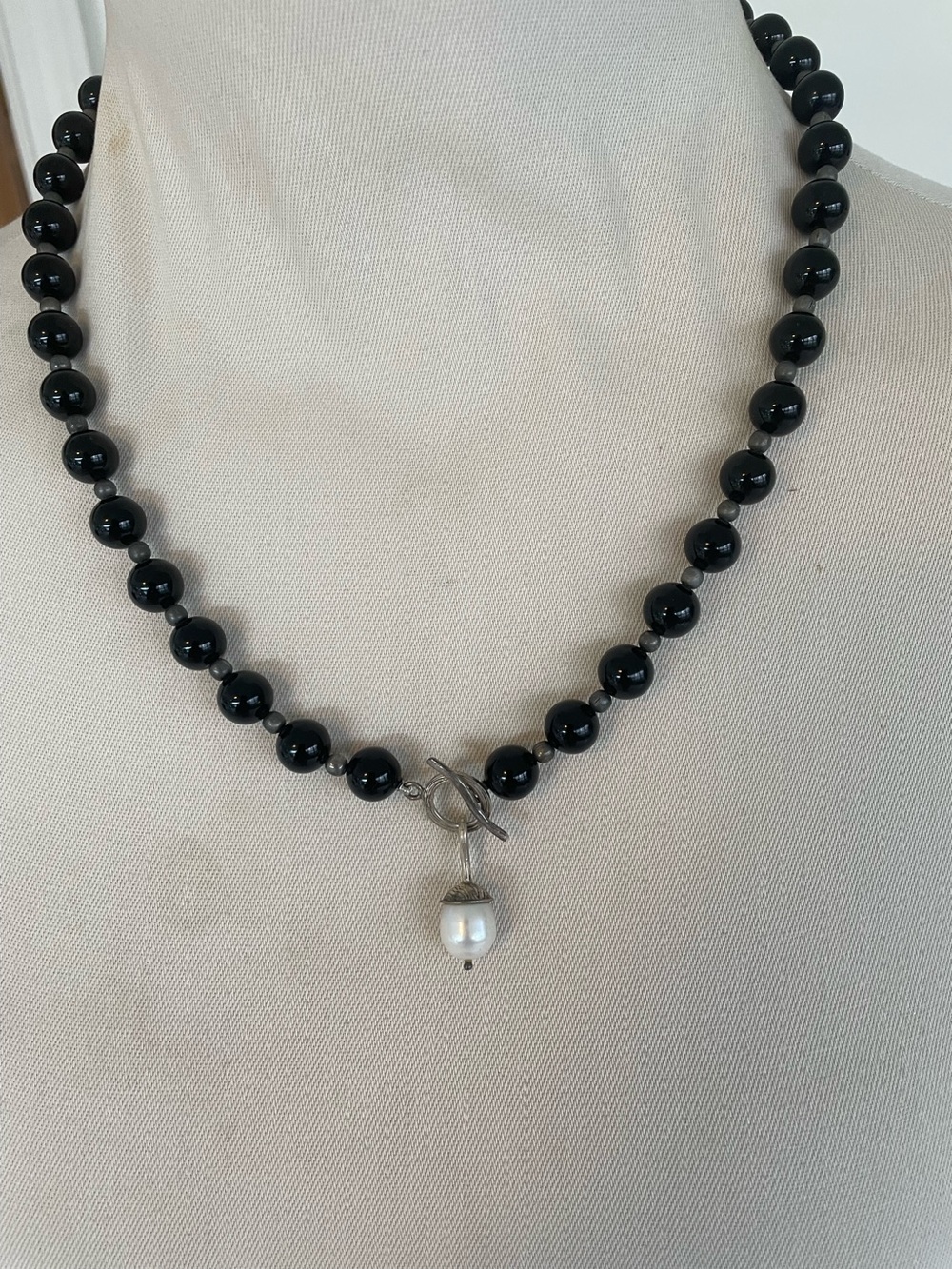 Black Onyx Toggle Necklace with Silver and Pearl Toggle  23 1/2 inches NWT